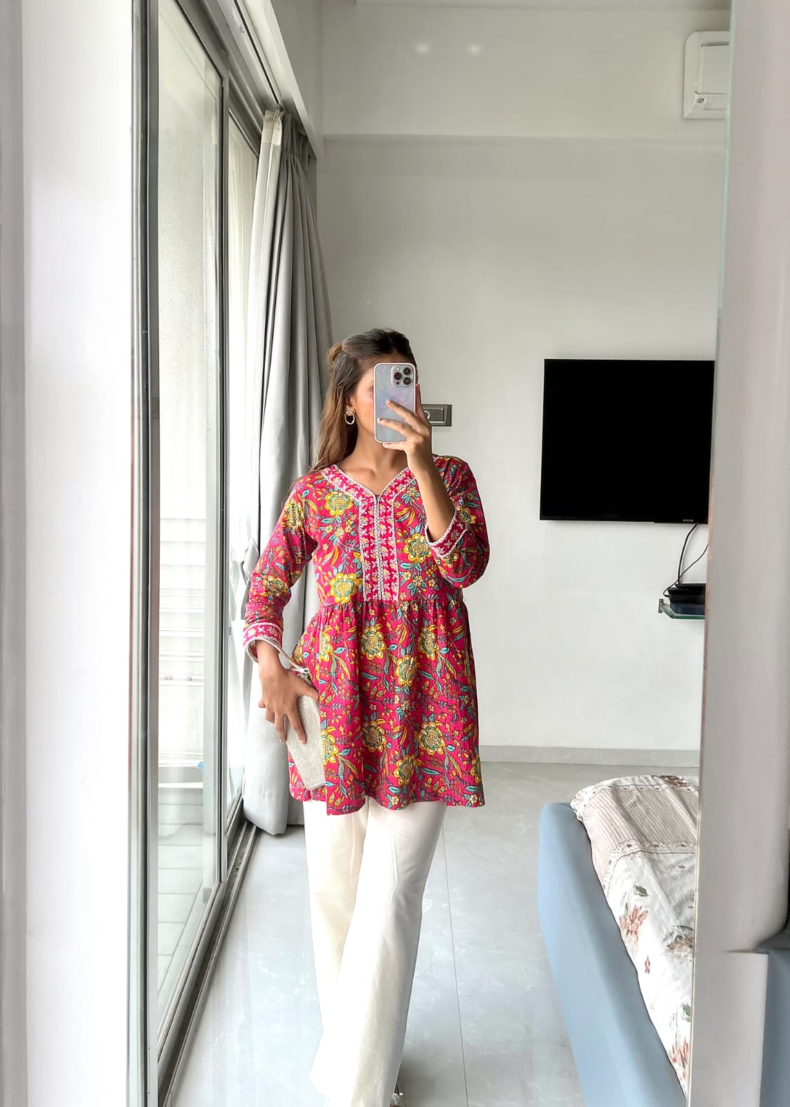 Short Top by Tareefa