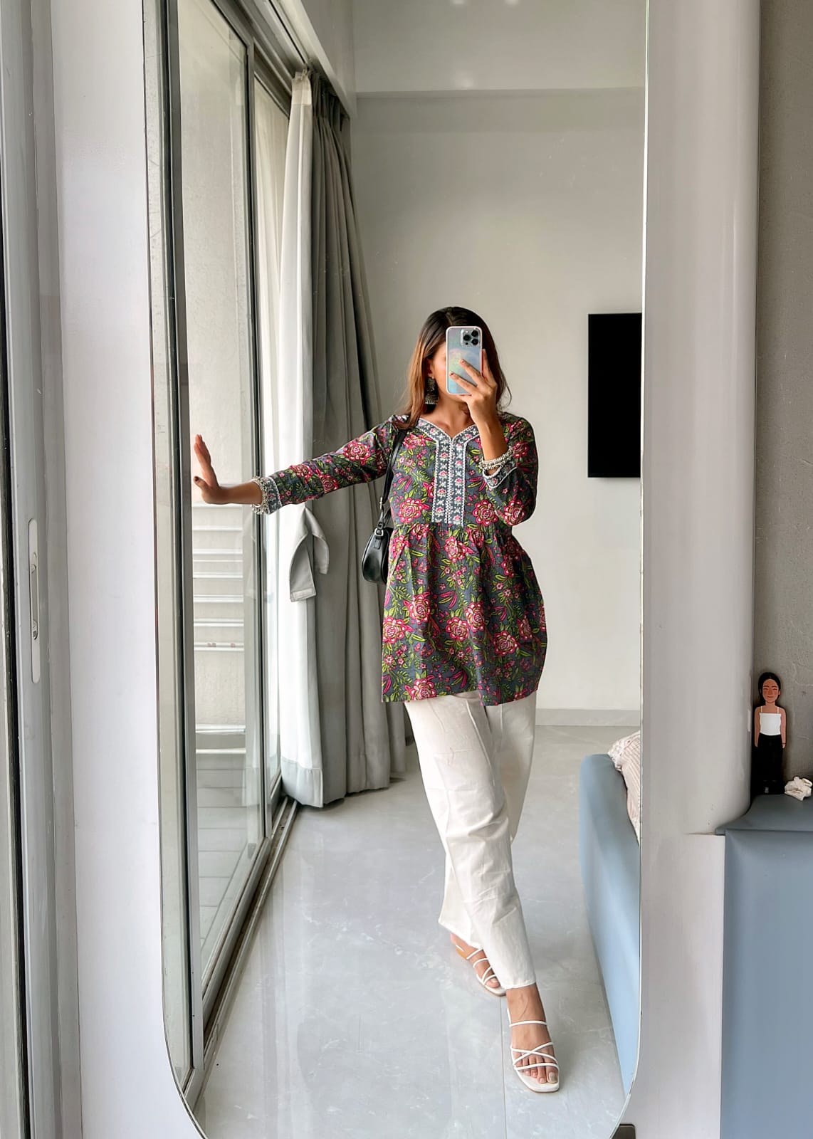 Short Top by Tareefa