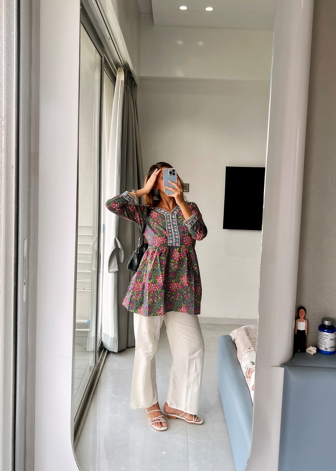 Short Top by Tareefa